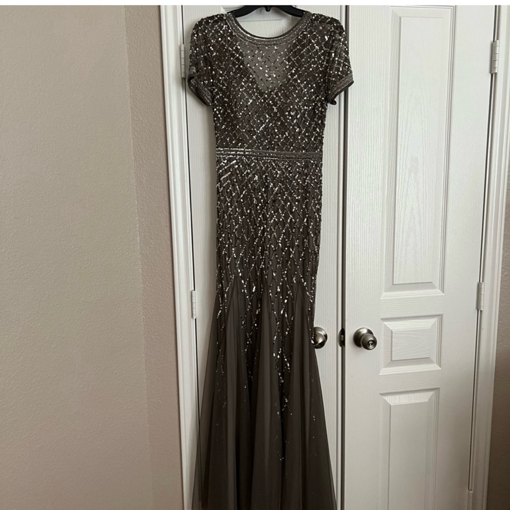 Adrianna Papell size 6